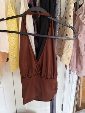 Brown Halter V-Neck Sleeveless Top